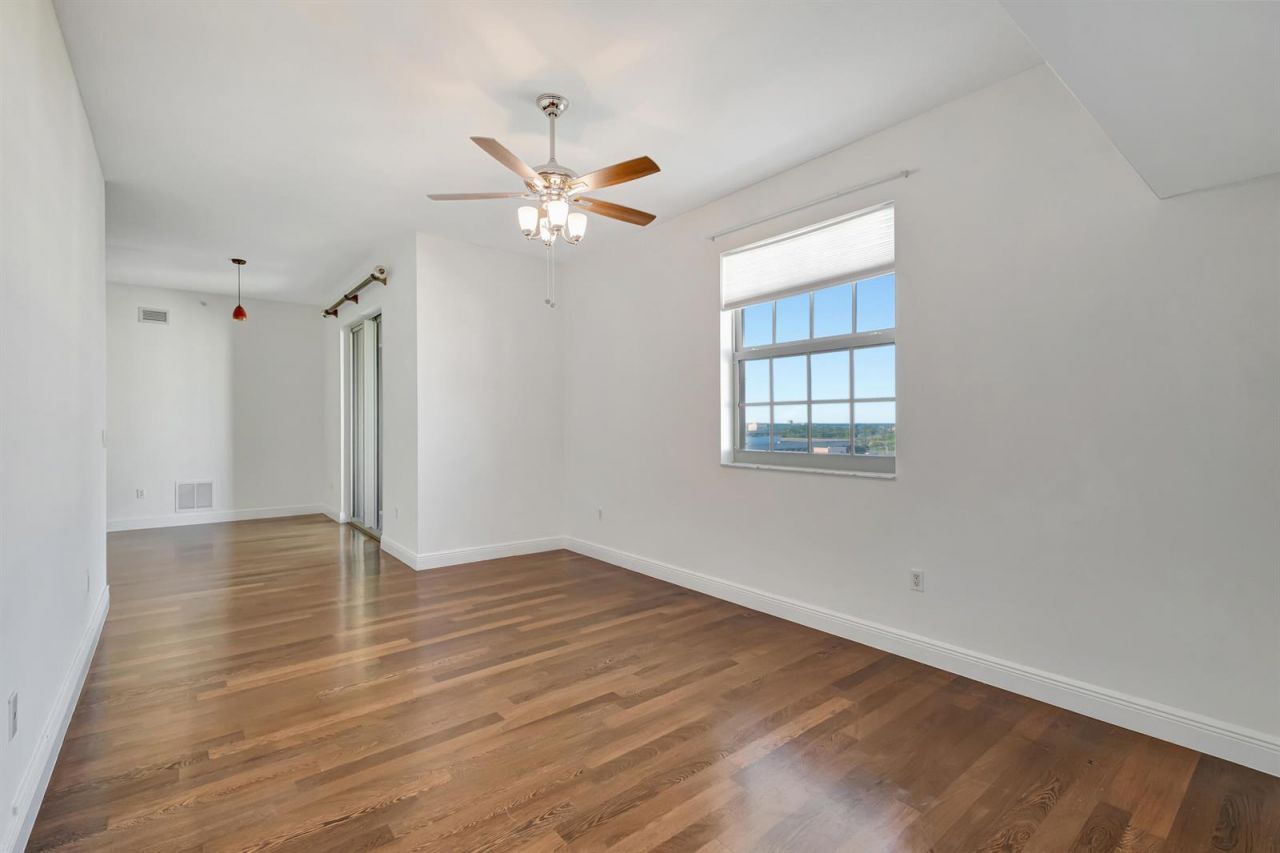 610 Clematis Street , Unit 833, West Palm Beach, FL 33401 Photo