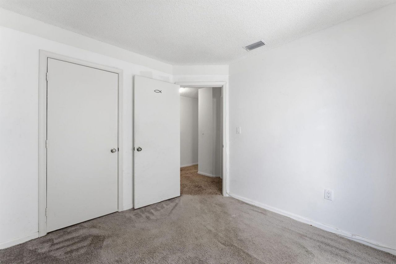 19035 NW 54th Place , Miami Gardens, FL 33055 Photo