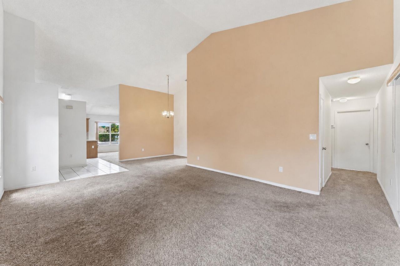 19035 NW 54th Place , Miami Gardens, FL 33055 Photo