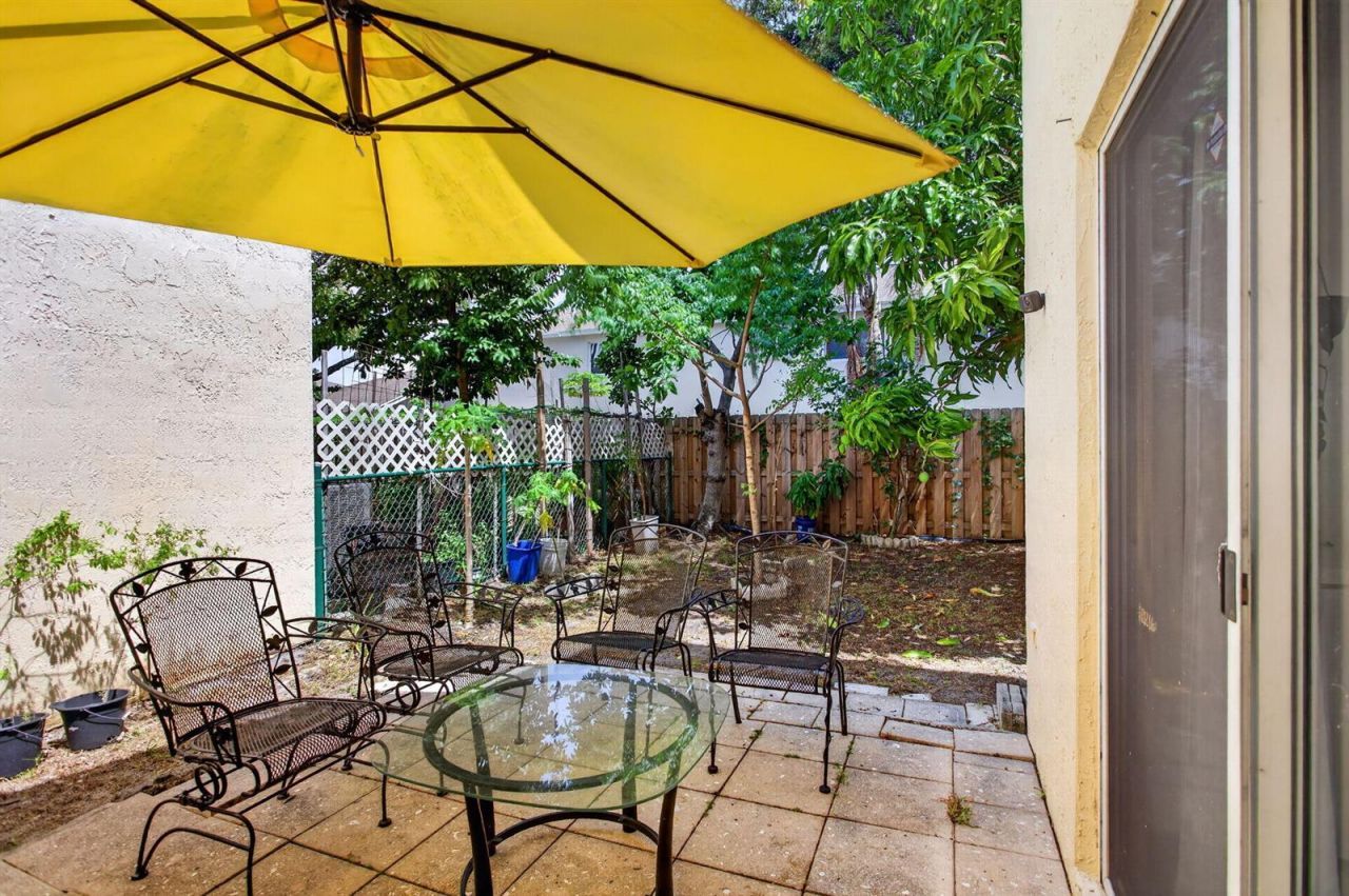 4131 Eastridge Circle , Pompano Beach, FL 33064 Photo