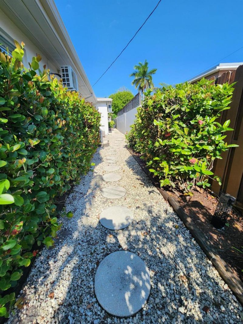1207 NE 12th Avenue , Fort Lauderdale, FL 33304 Photo