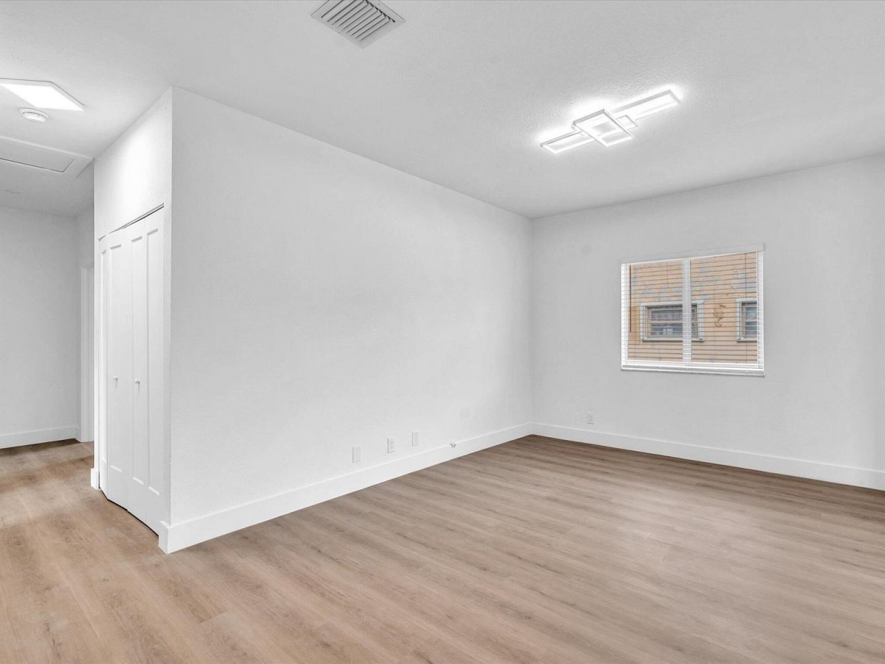 2410 NW 43rd Street , Miami, FL 33142 Photo