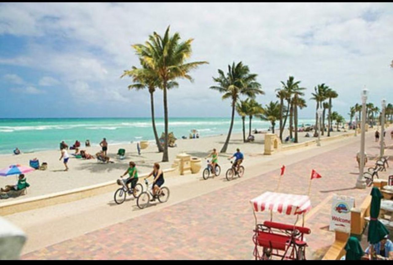 2213 Lincoln Street , Hollywood, FL 33020 Photo