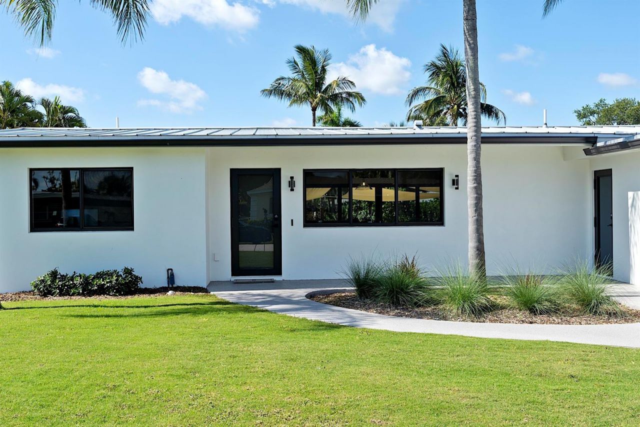 1510 Carandis Circle , Lake Clarke Shores, FL 33406 Photo