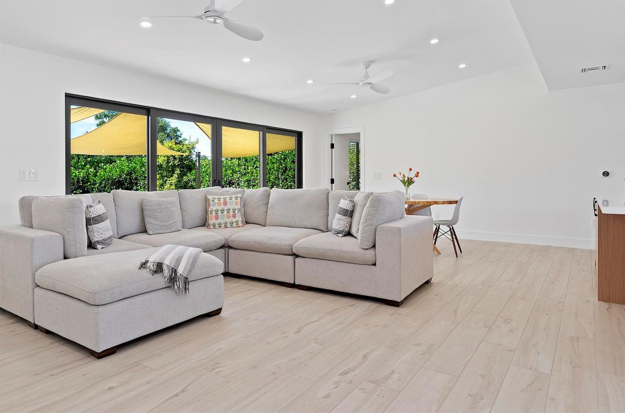 1510 Carandis Circle , Lake Clarke Shores, FL 33406 Photo