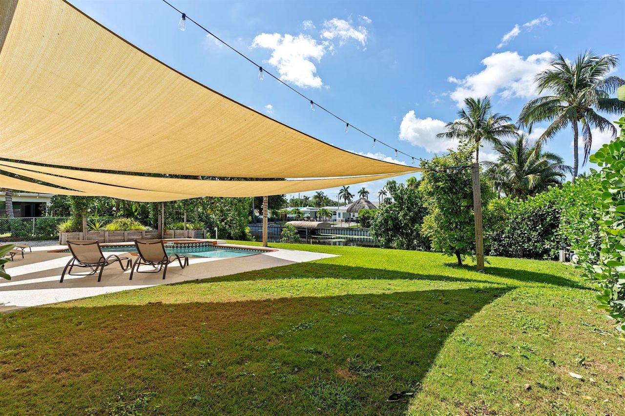 1510 Carandis Circle , Lake Clarke Shores, FL 33406 Photo