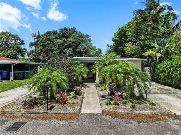 1421 NW 7th Terrace , Fort Lauderdale, FL 33311