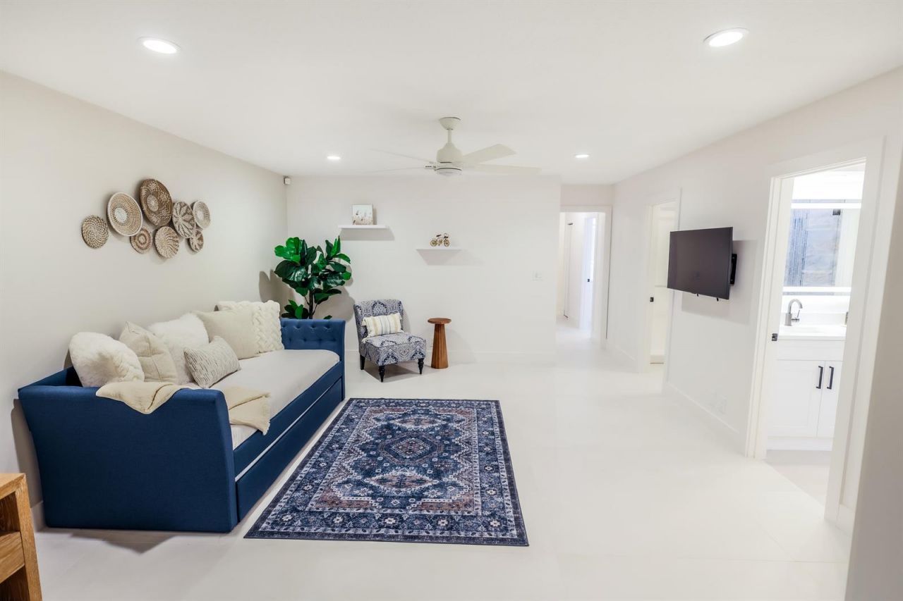 3127 Sherwood Boulevard , Delray Beach, FL 33445 Photo