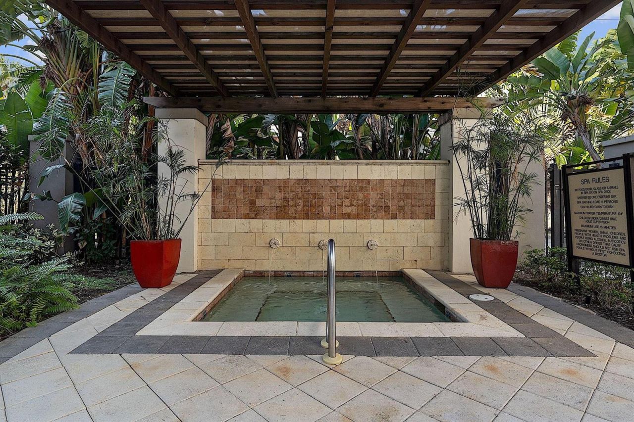 2401 NE 65th Street , Unit 502, Fort Lauderdale, FL 33308 Photo