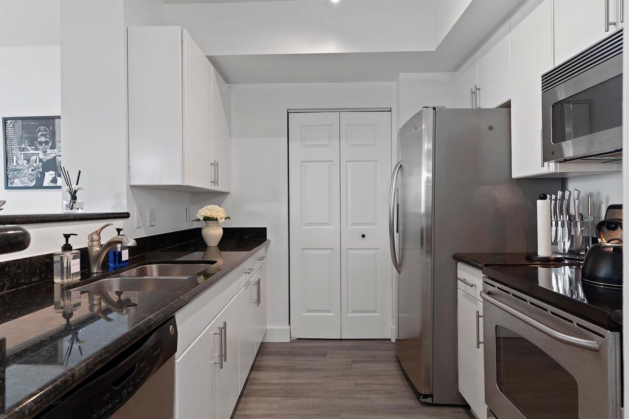 2401 NE 65th Street , Unit 502, Fort Lauderdale, FL 33308 Photo