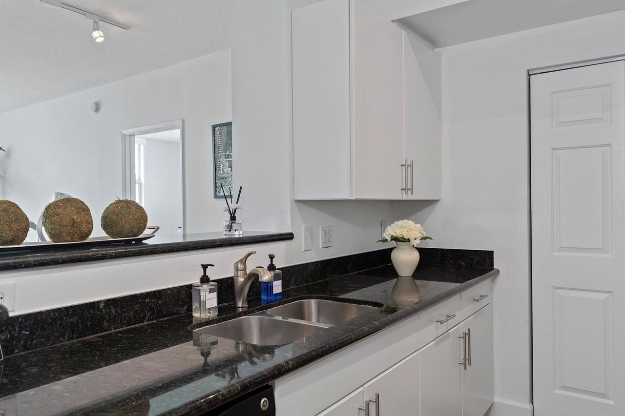 2401 NE 65th Street , Unit 502, Fort Lauderdale, FL 33308 Photo