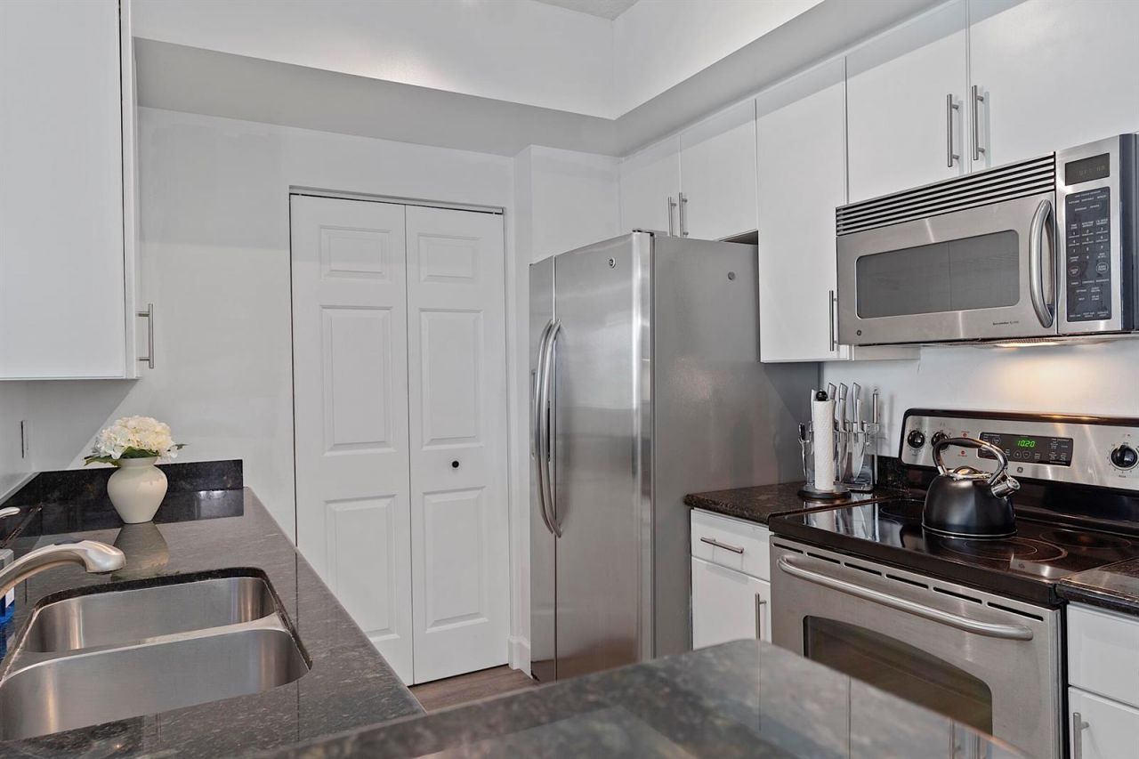 2401 NE 65th Street , Unit 502, Fort Lauderdale, FL 33308 Photo