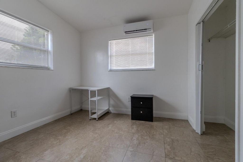630 NW 15th Terrace , Unit 1-2, Fort Lauderdale, FL 33311 Photo