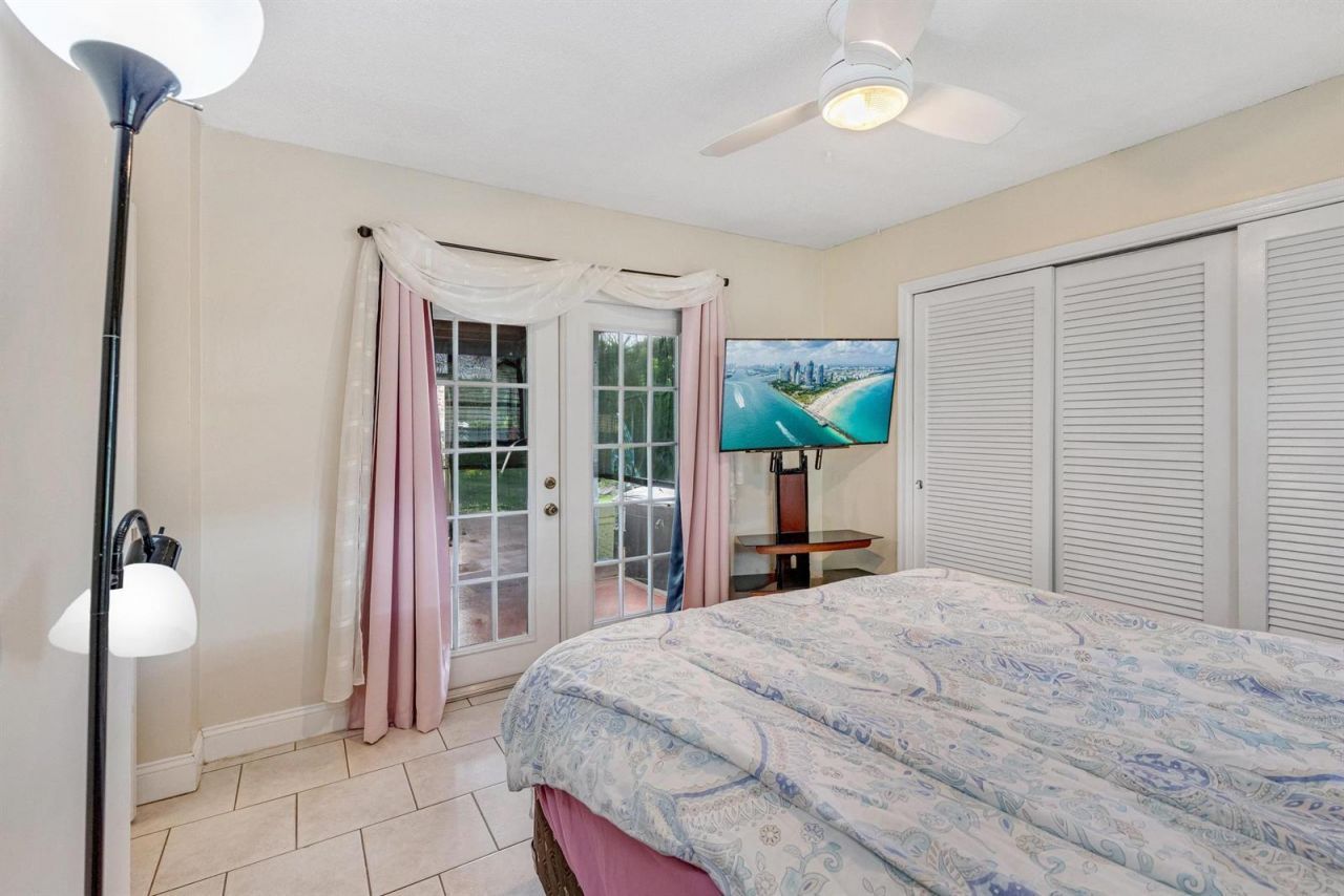 2707 NW 53rd Street , Fort Lauderdale, FL 33309 Photo