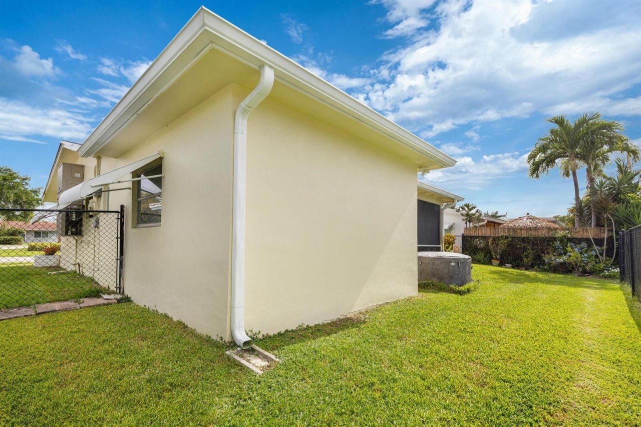 2707 NW 53rd Street , Fort Lauderdale, FL 33309 Photo