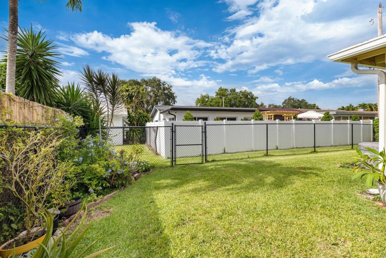 2707 NW 53rd Street , Fort Lauderdale, FL 33309 Photo