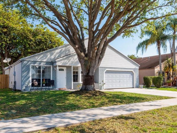 13401 SW 9th Place , Davie, FL 33325