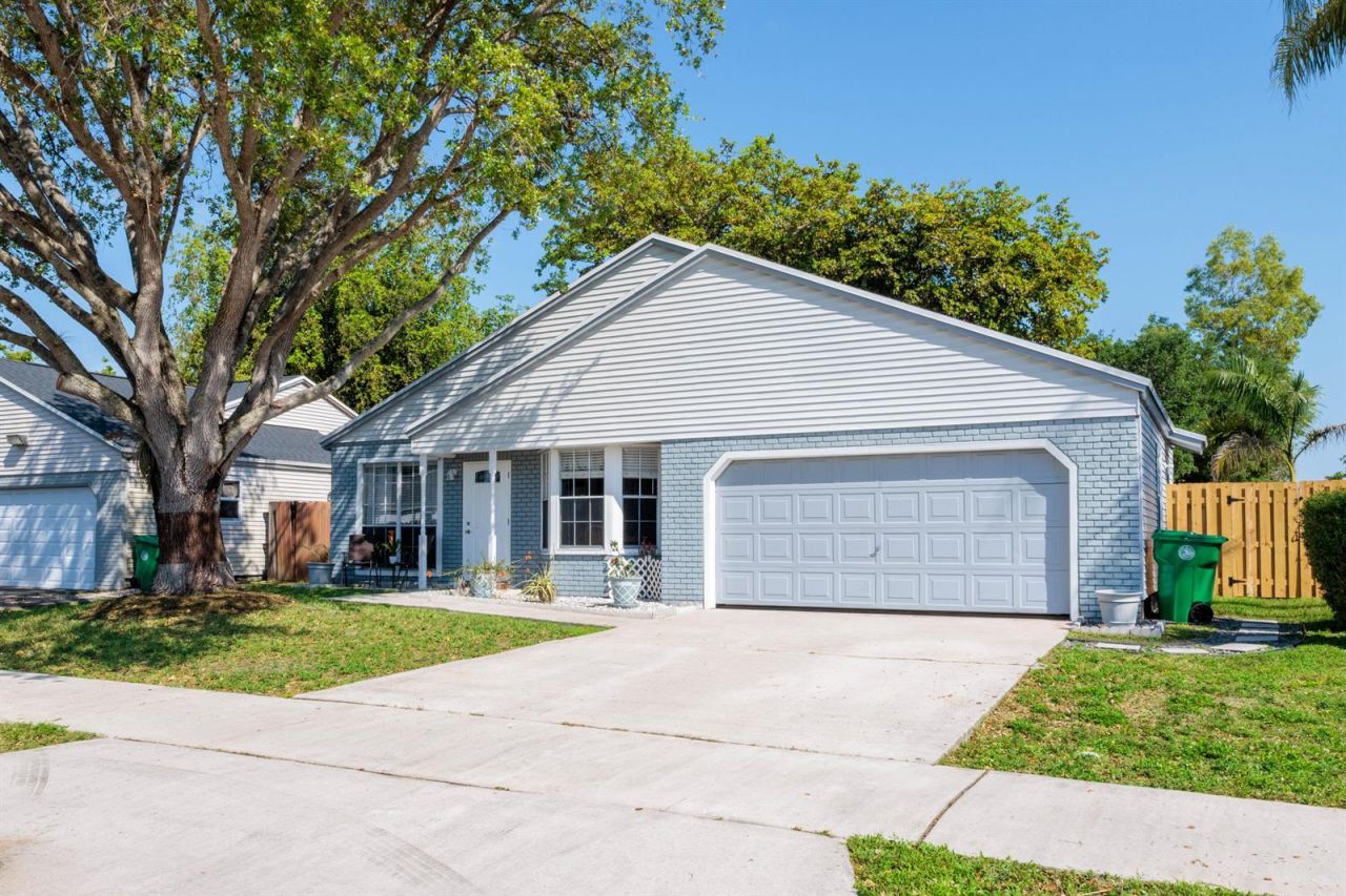 13401 SW 9th Place , Davie, FL 33325 Photo