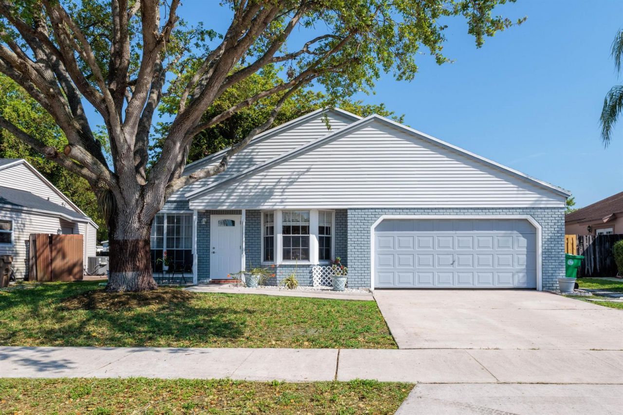 13401 SW 9th Place , Davie, FL 33325 Photo