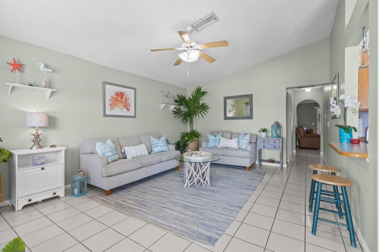 13401 SW 9th Place , Davie, FL 33325 Photo
