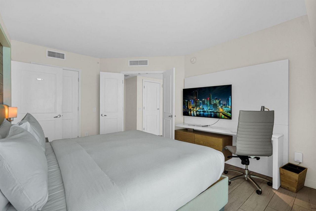 505 N Fort Lauderdale Beach Boulevard , Unit 2018, Fort Lauderdale, FL 33304 Photo