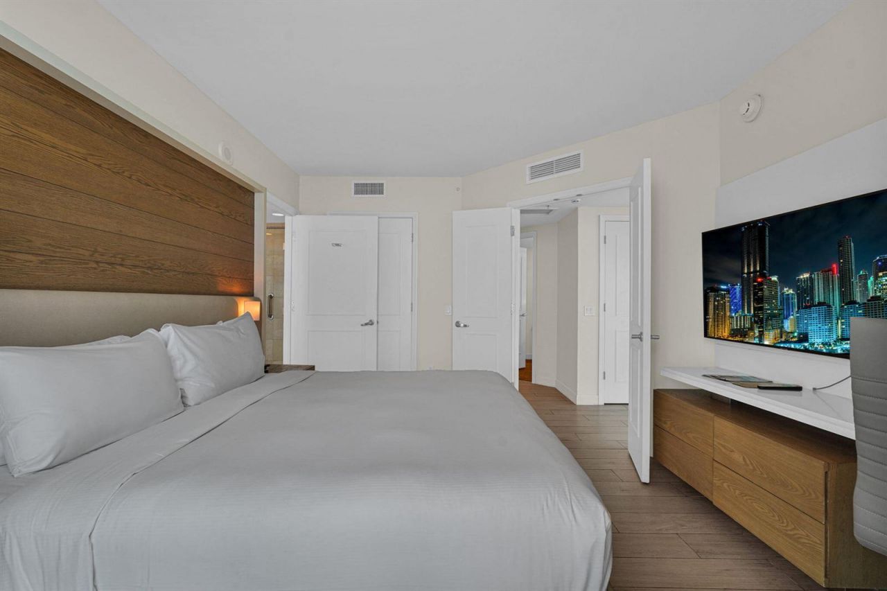 505 N Fort Lauderdale Beach Boulevard , Unit 2018, Fort Lauderdale, FL 33304 Photo