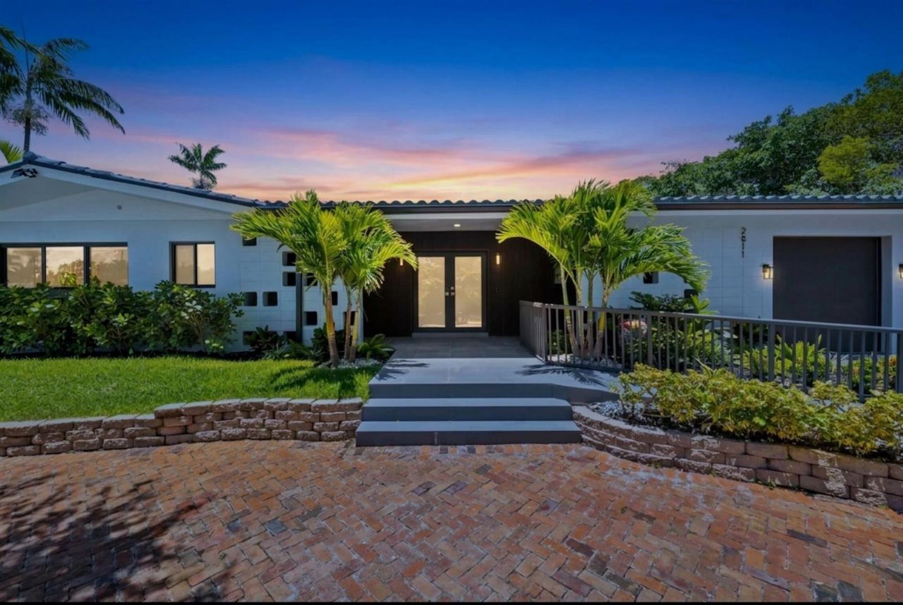 2811 NE 53rd Court , Lighthouse Point, FL 33064 Photo