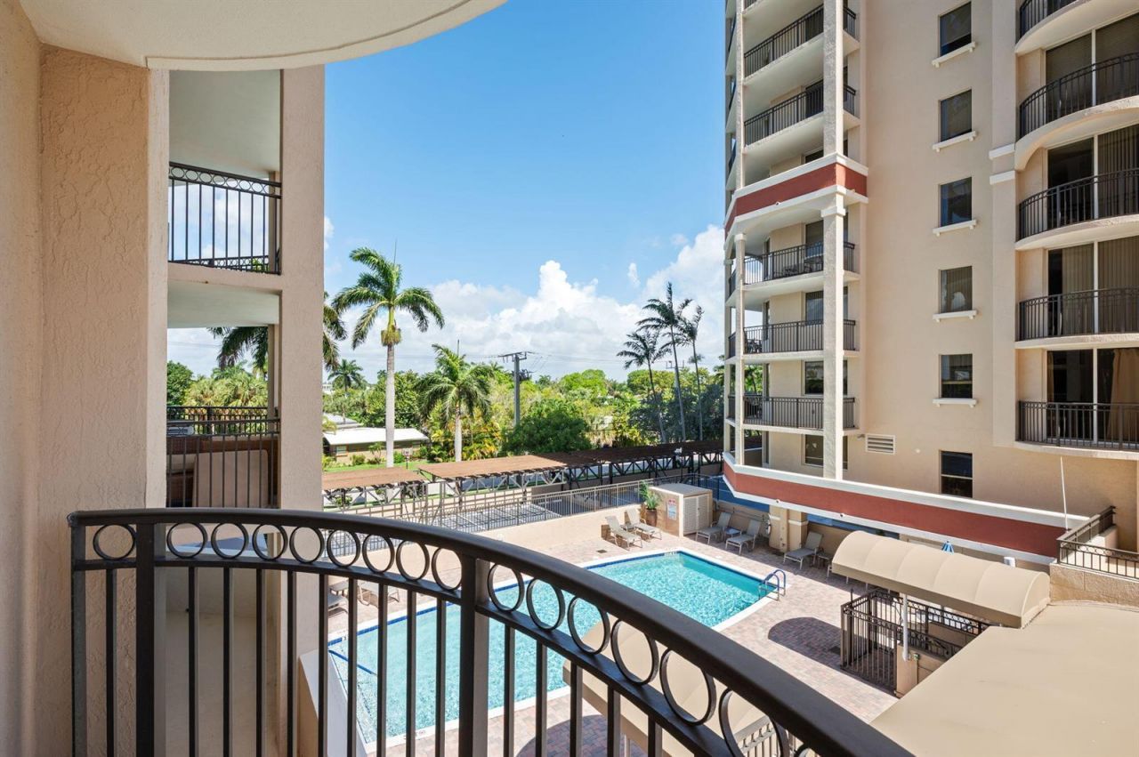 2001 N Ocean Boulevard , Unit 304, Fort Lauderdale, FL 33305 Photo