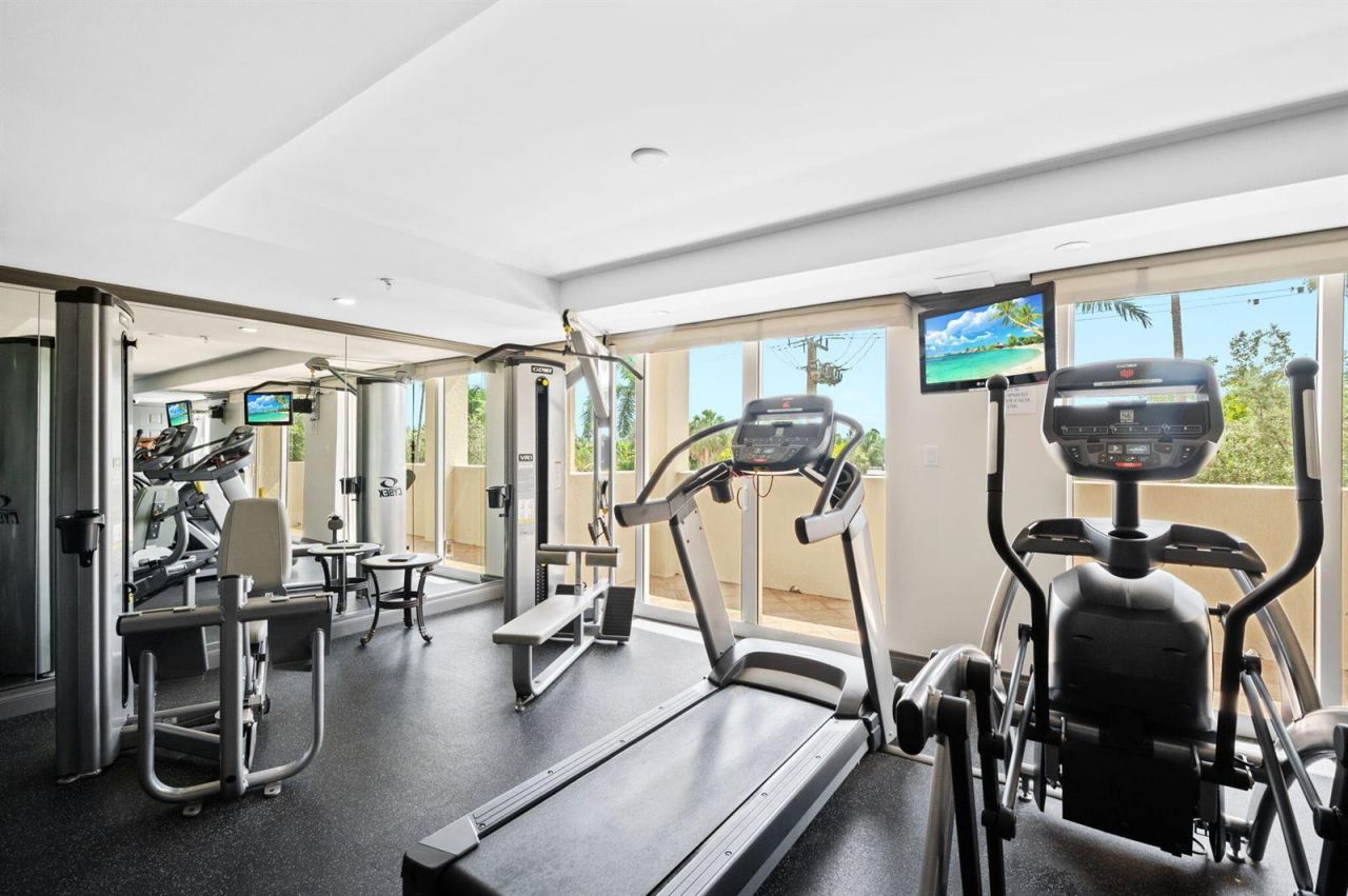 2001 N Ocean Boulevard , Unit 304, Fort Lauderdale, FL 33305 Photo