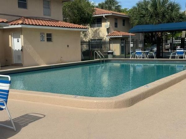 3211 NW 103rd Terrace , Unit 106-c, Coral Springs, FL 33065