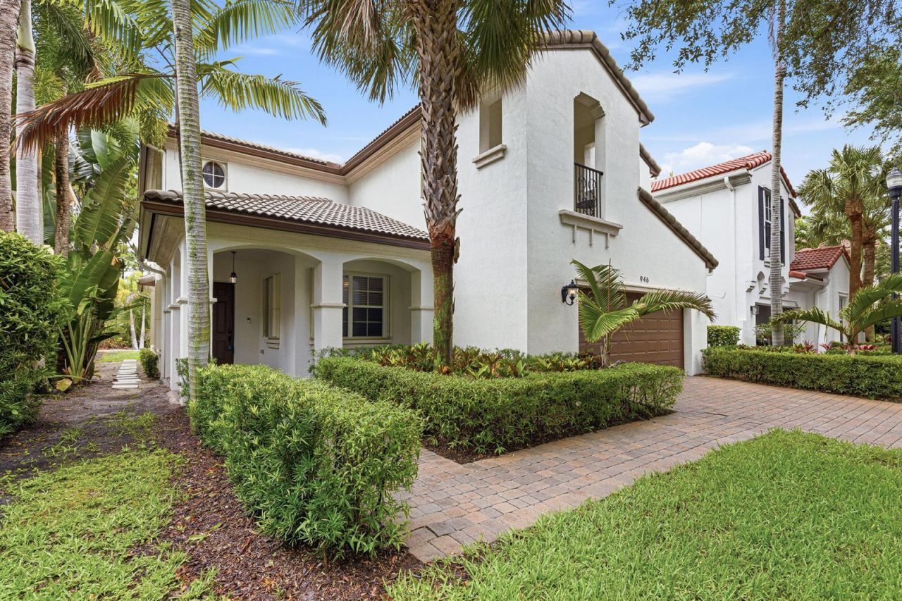 946 Mill Creek Drive , Palm Beach Gardens, FL 33410 Photo