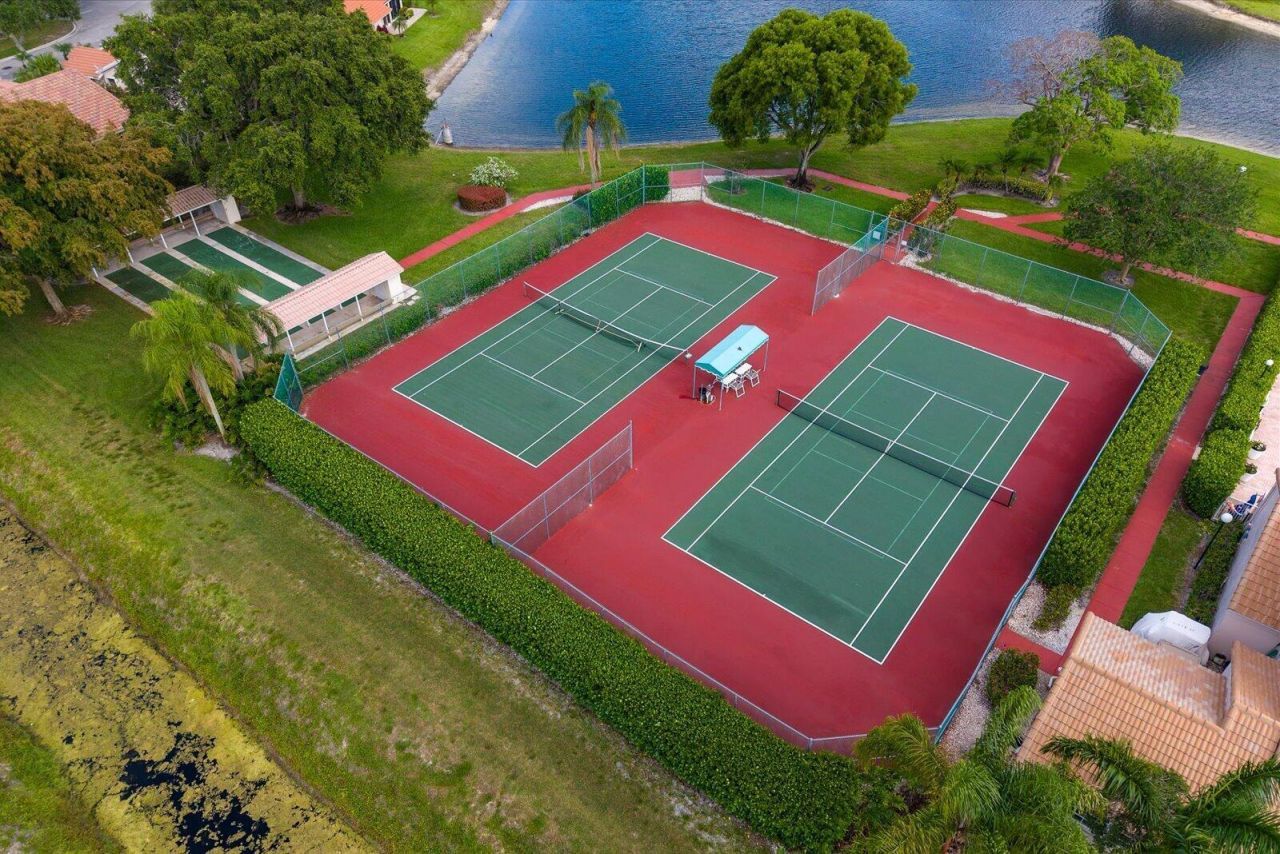 8910 Boatswain Drive , Boynton Beach, FL 33436 Photo