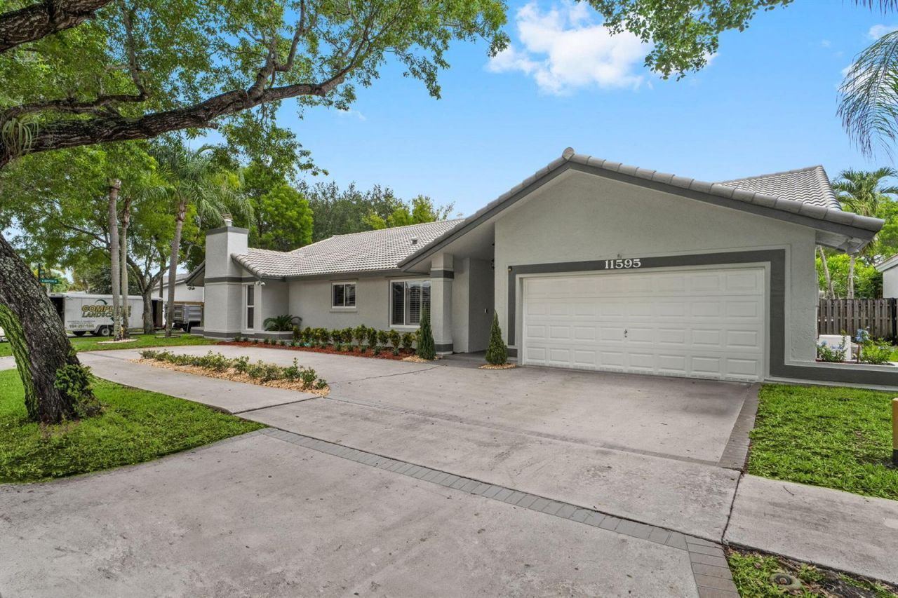 11595 S Quayside Drive , Cooper City, FL 33026 Photo