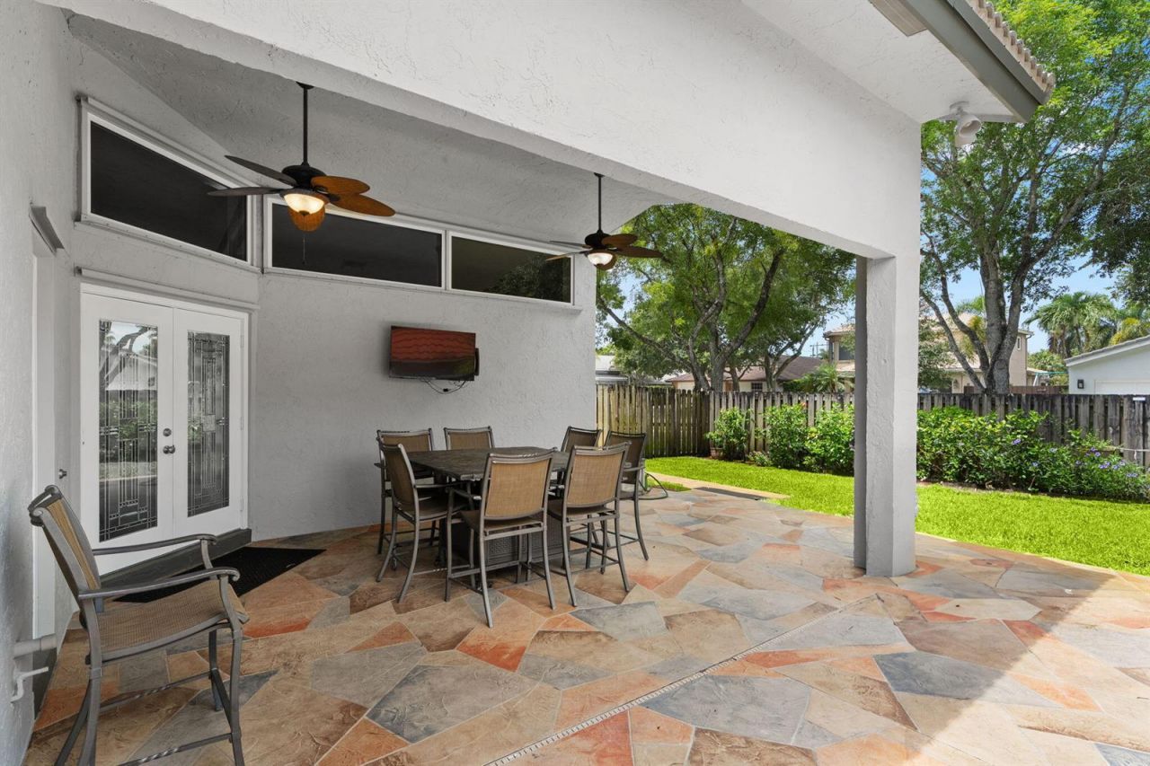 11595 S Quayside Drive , Cooper City, FL 33026 Photo