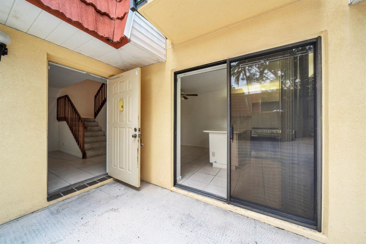 713 NW 99th Circle , Plantation, FL 33324 Photo