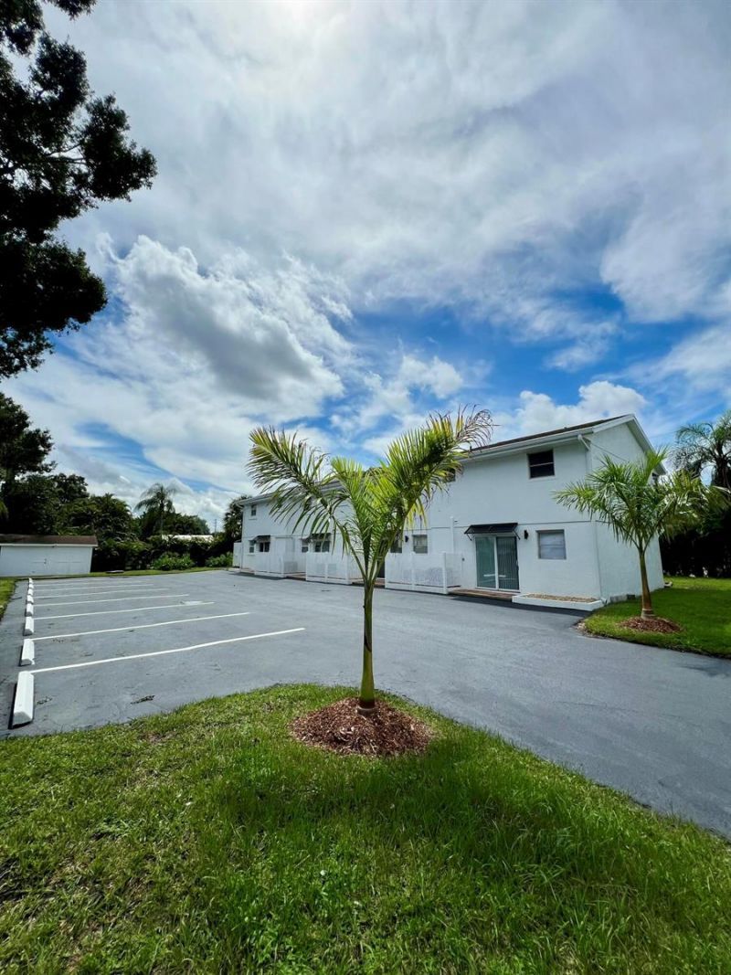 2819 SW Cornell Avenue , Palm City, FL 34990 Photo