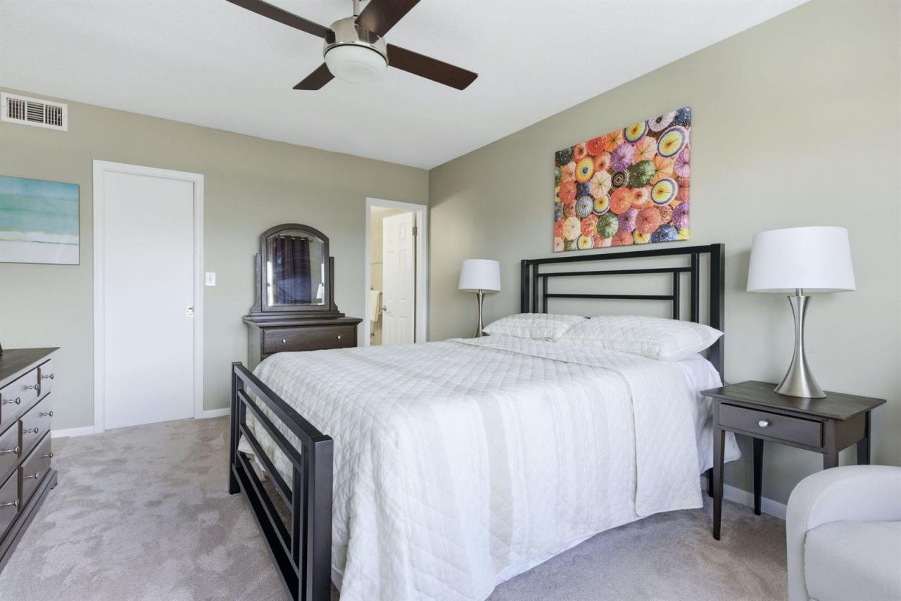 2880 NE 33rd Court , Unit 305, Fort Lauderdale, FL 33306 Photo