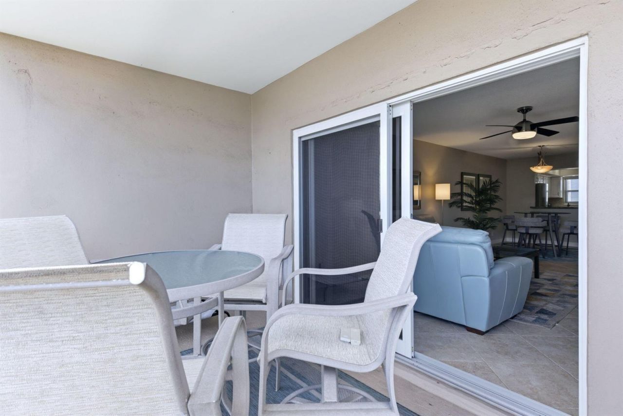 2880 NE 33rd Court , Unit 305, Fort Lauderdale, FL 33306 Photo