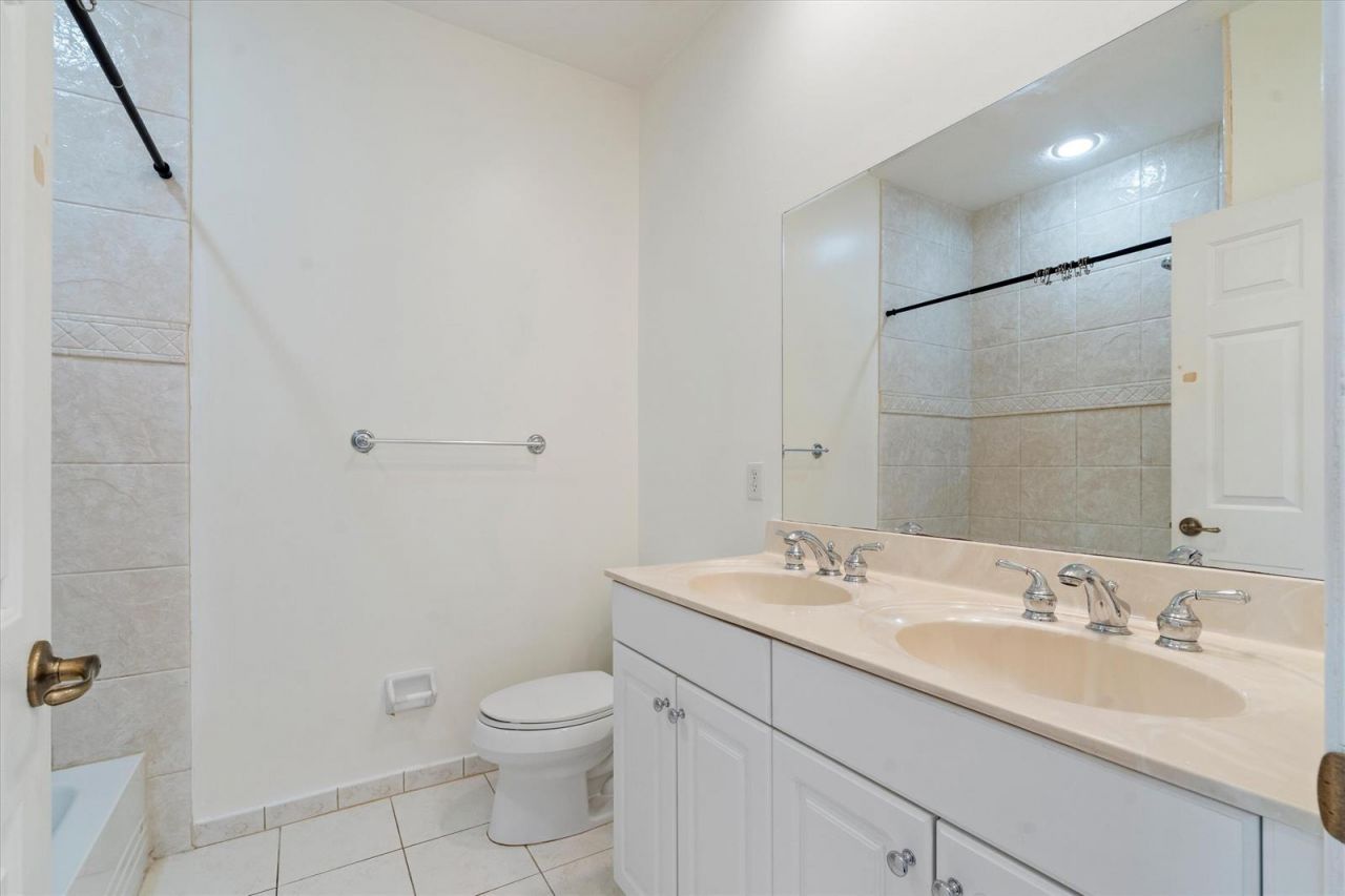 3505 Lakeside Drive , Davie, FL 33328 Photo