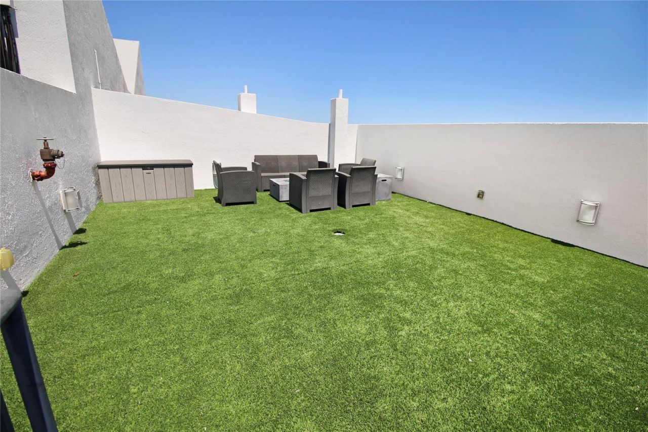 301 Hendricks Isle , Unit 7, Fort Lauderdale, FL 33301 Photo