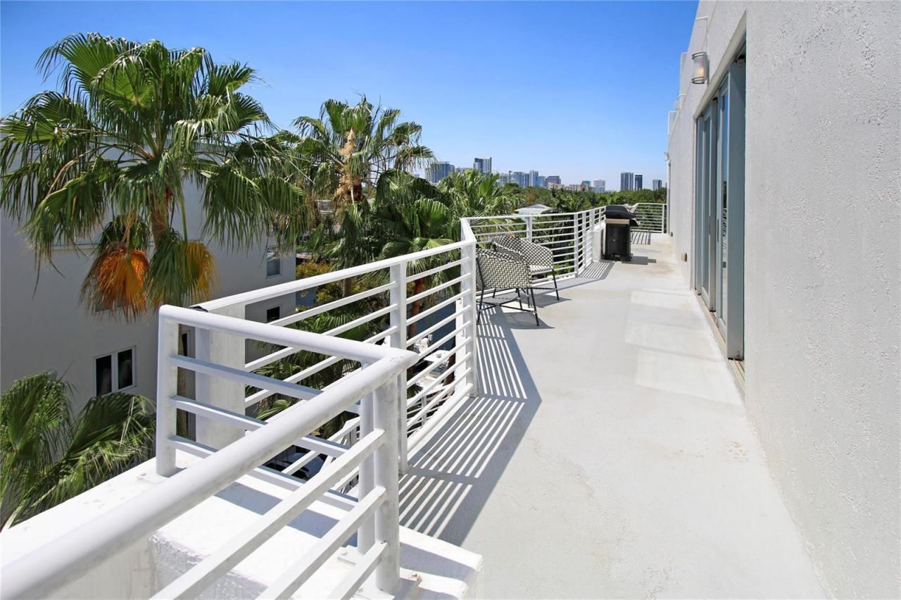 301 Hendricks Isle , Unit 7, Fort Lauderdale, FL 33301 Photo
