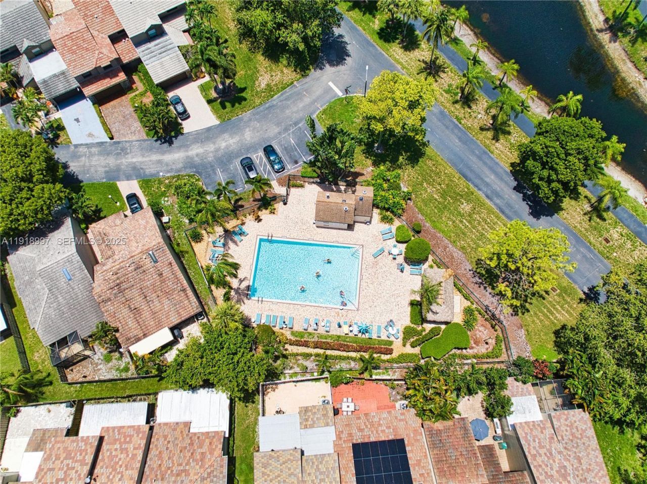 11122 Curry Drive , Palm Beach Gardens, FL 33418 Photo
