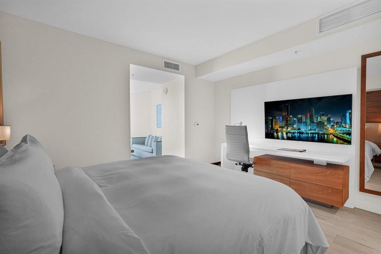 505 N Fort Lauderdale Beach Boulevard , Unit 1403, Fort Lauderdale, FL 33304 Photo