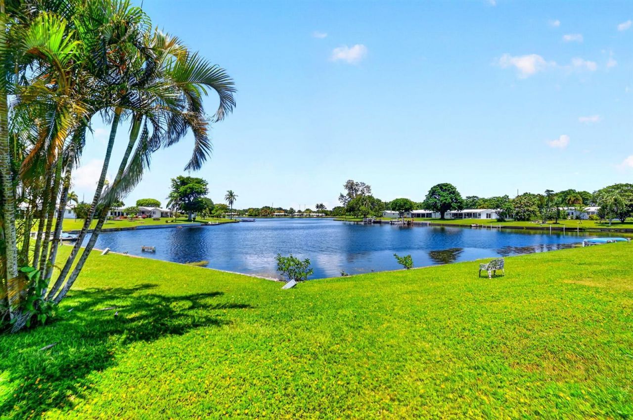 1213 SW 20th Avenue , Boynton Beach, FL 33426 Photo