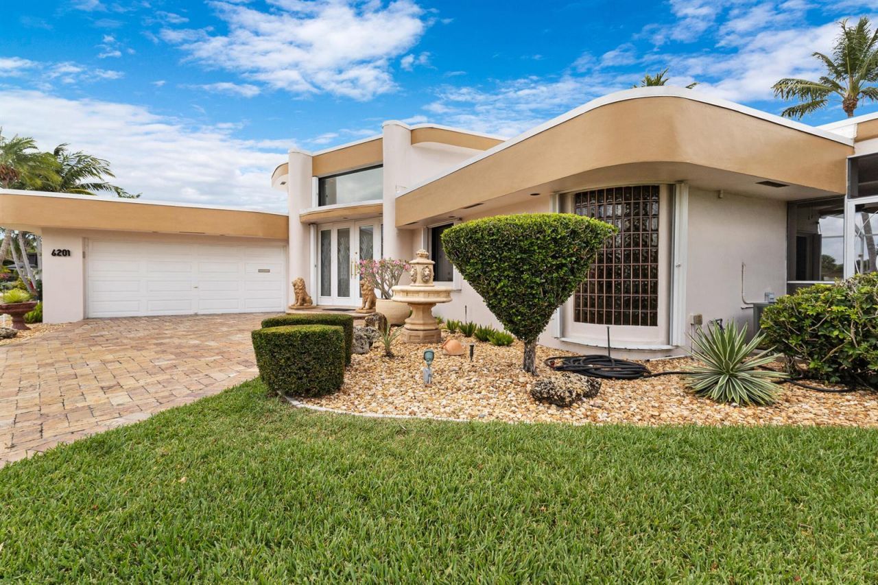 6201 Royal Poinciana Lane , Tamarac, FL 33319 Photo