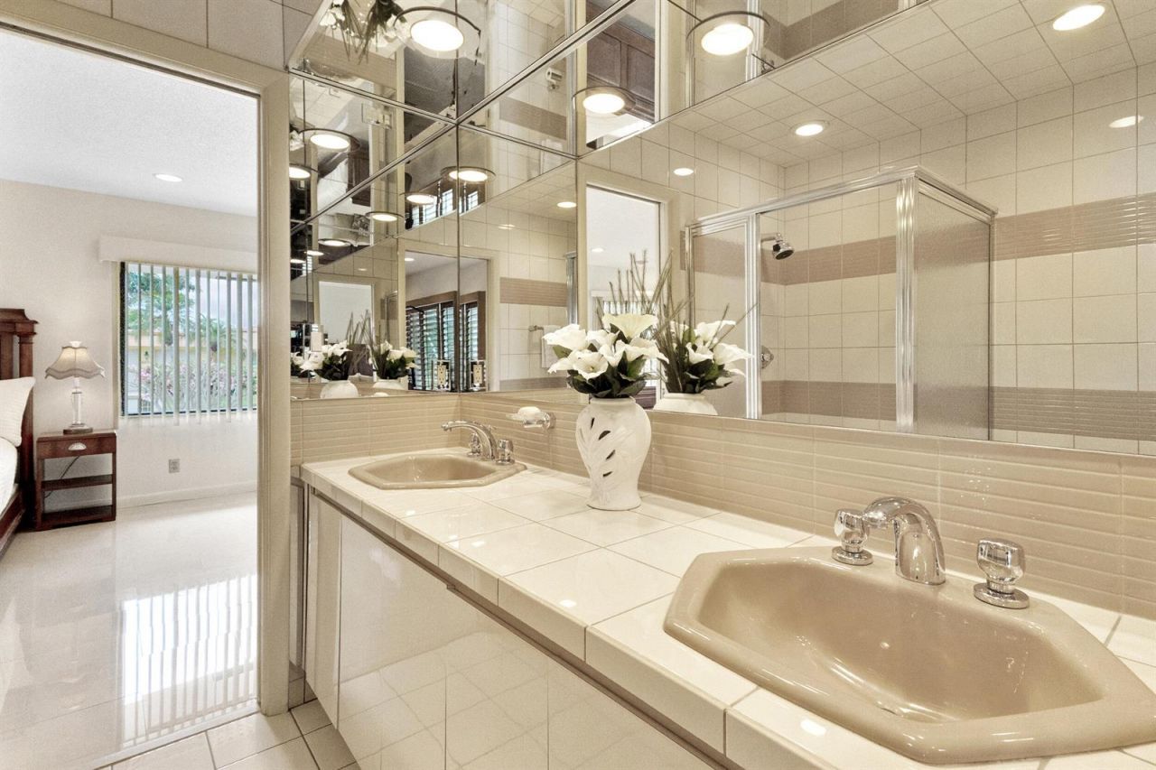 6201 Royal Poinciana Lane , Tamarac, FL 33319 Photo