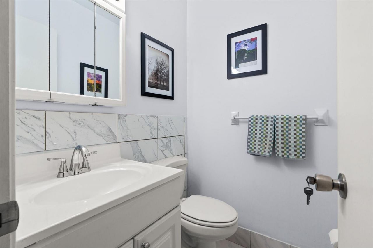 2100 NE 38th Street , Unit 243, Lighthouse Point, FL 33064 Photo