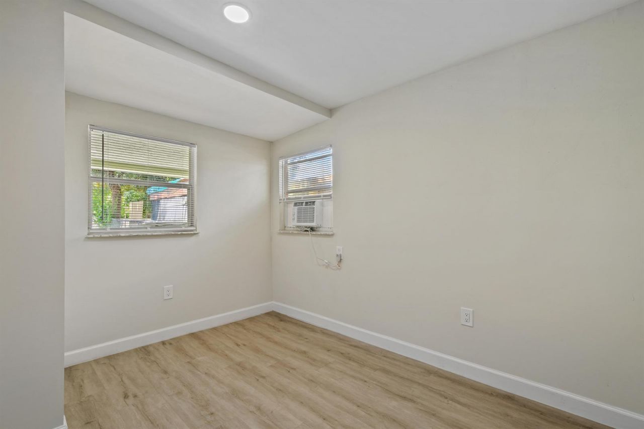 627 Bunker Road , West Palm Beach, FL 33405 Photo