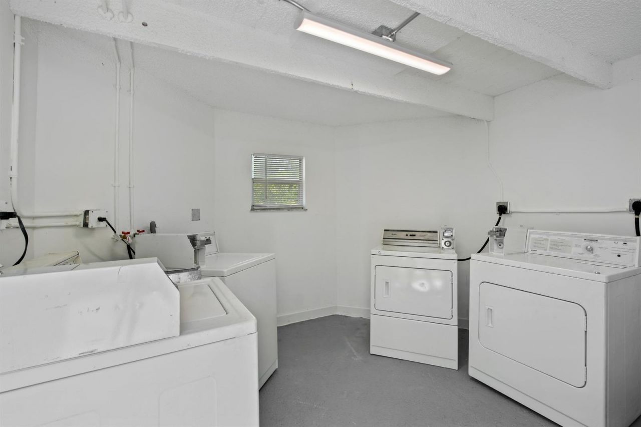 627 Bunker Road , West Palm Beach, FL 33405 Photo
