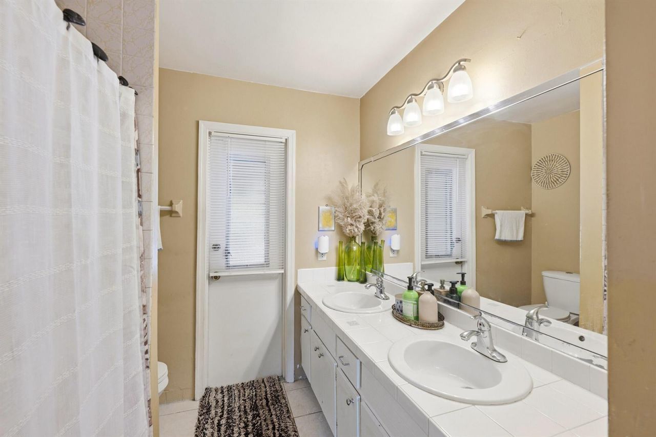 11748 NW 28th Street , Coral Springs, FL 33065 Photo
